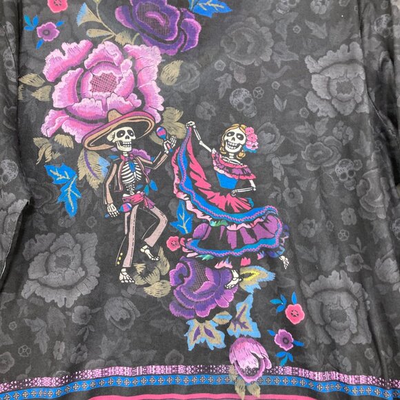New One World size XXL Black Purple Floral V neck Novelty Skeleton Print Top - Picture 9 of 10